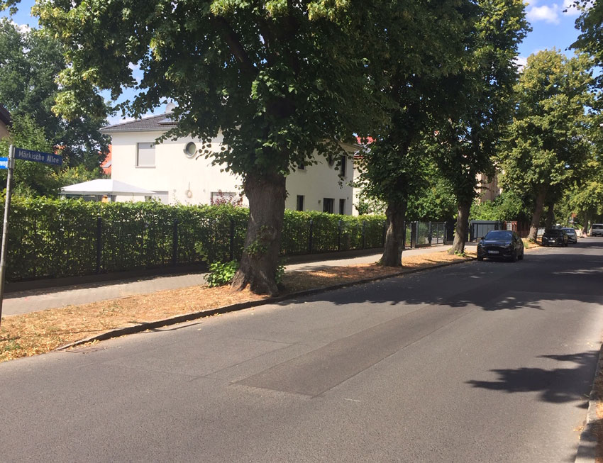 Foto: Straße in Glienicke