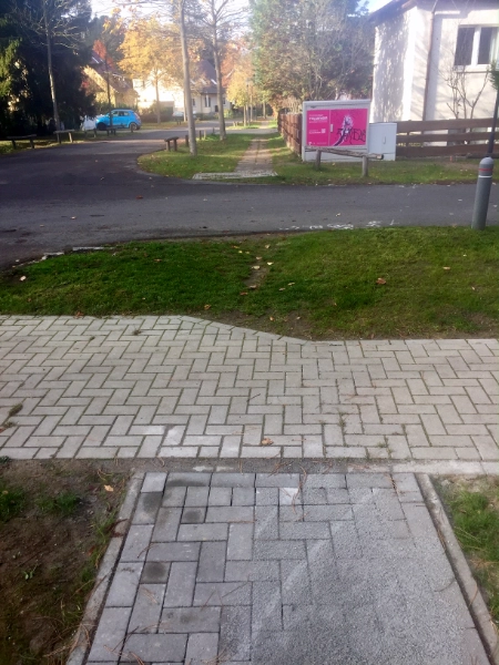 Foto: Glienicke Nordbahn - Barrierefreie Querung an der Lessingstraße